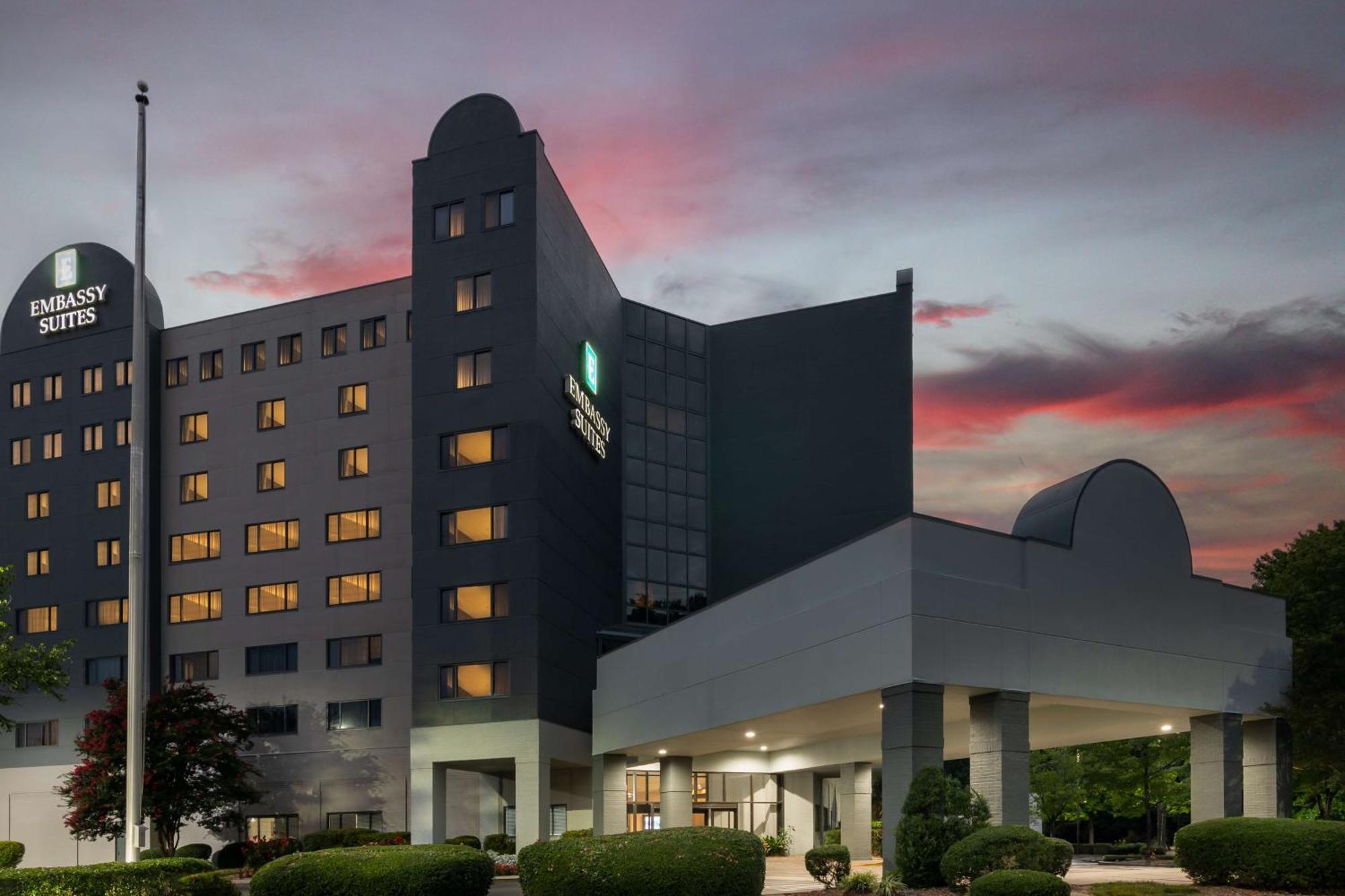 Embassy Suites Charlotte Exterior foto
