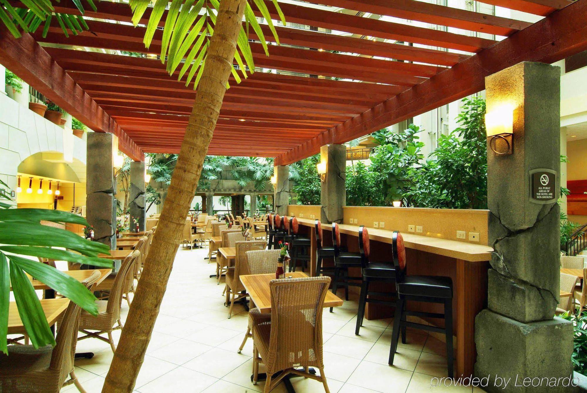 Embassy Suites Charlotte Restaurant foto
